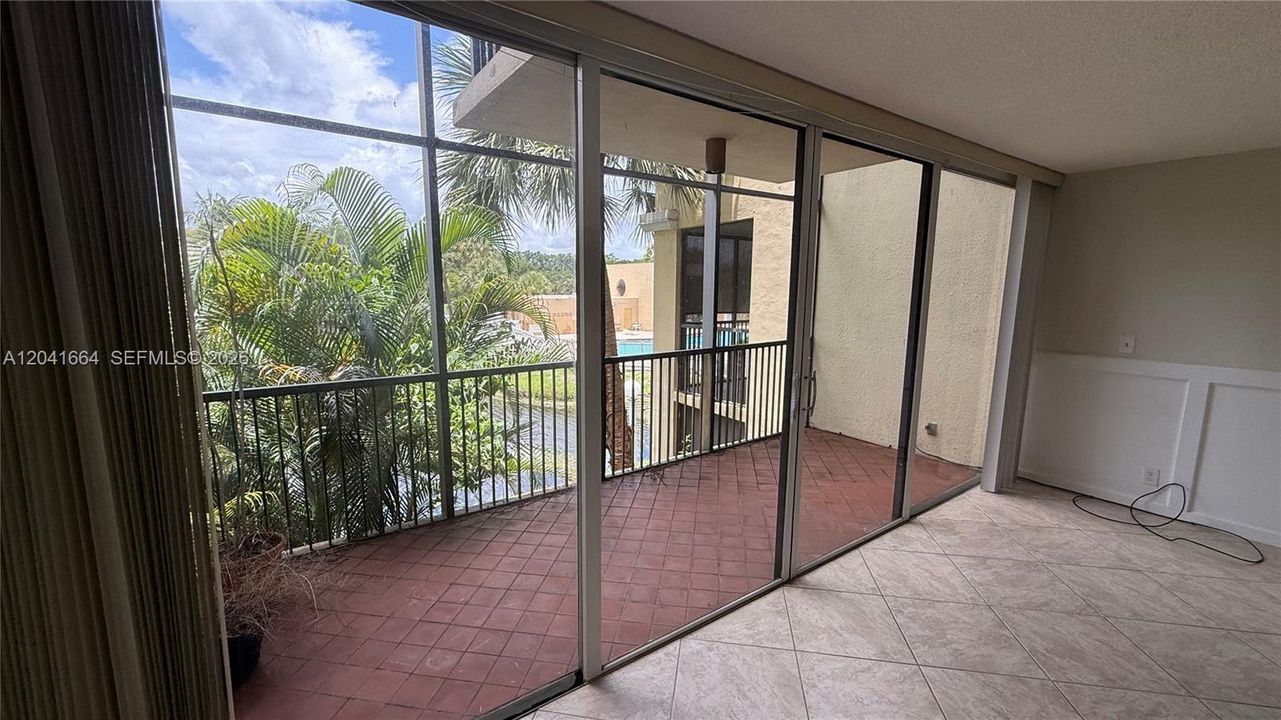 For Rent: $2,250 (2 beds, 2 baths, 1230 Square Feet)