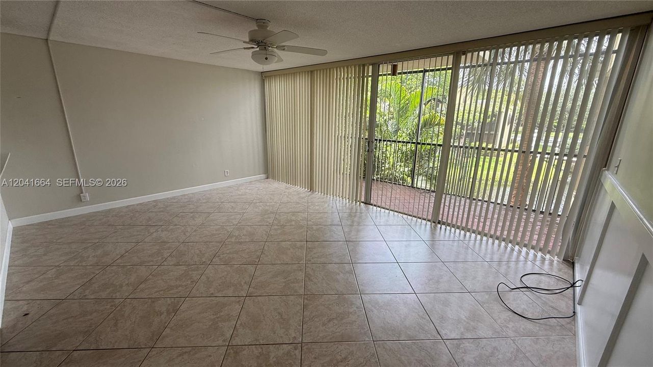 For Rent: $2,250 (2 beds, 2 baths, 1230 Square Feet)
