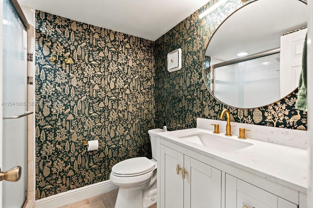 For Sale: $350,000 (2 beds, 2 baths, 1330 Square Feet)