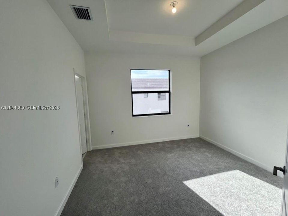 For Rent: $2,399 (3 beds, 3 baths, 1328 Square Feet)