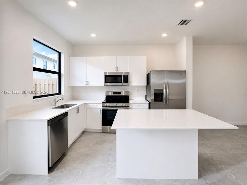 For Rent: $2,399 (3 beds, 3 baths, 1328 Square Feet)