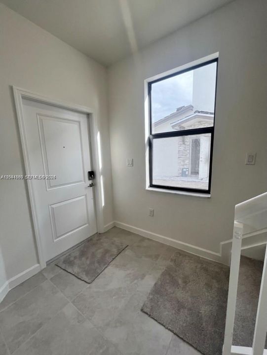 For Rent: $2,399 (3 beds, 3 baths, 1328 Square Feet)