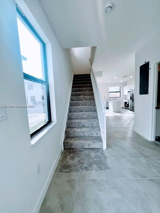 For Rent: $2,399 (3 beds, 3 baths, 1328 Square Feet)