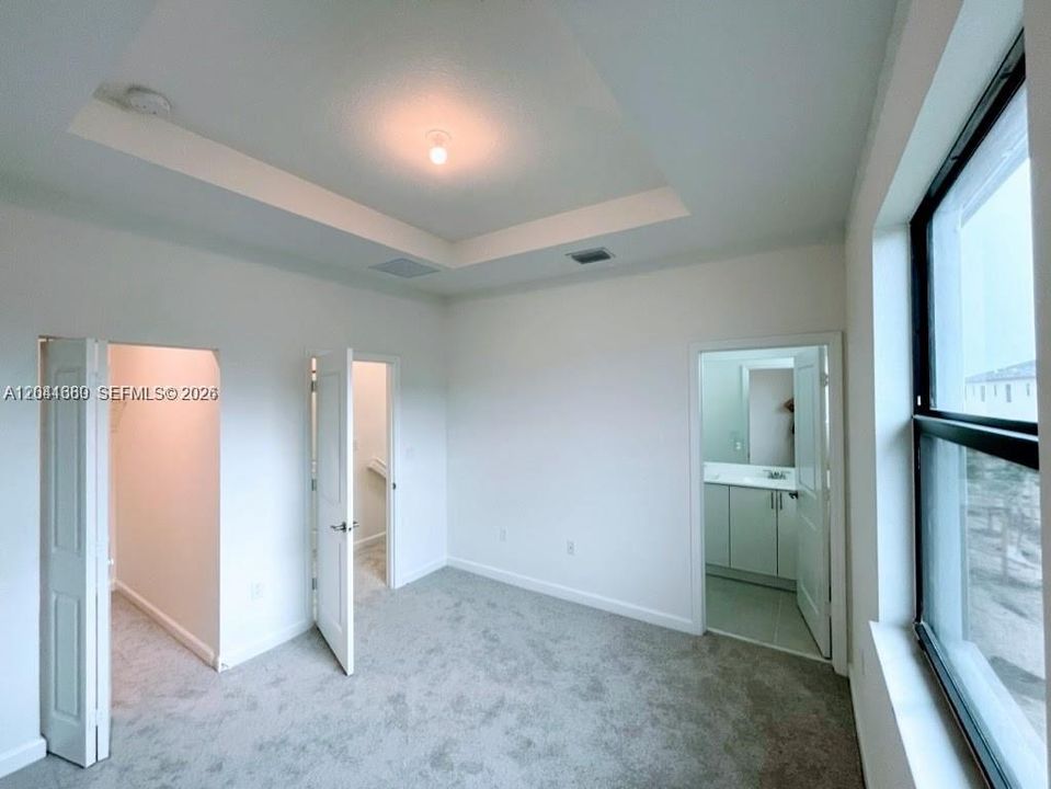 For Rent: $2,399 (3 beds, 3 baths, 1328 Square Feet)