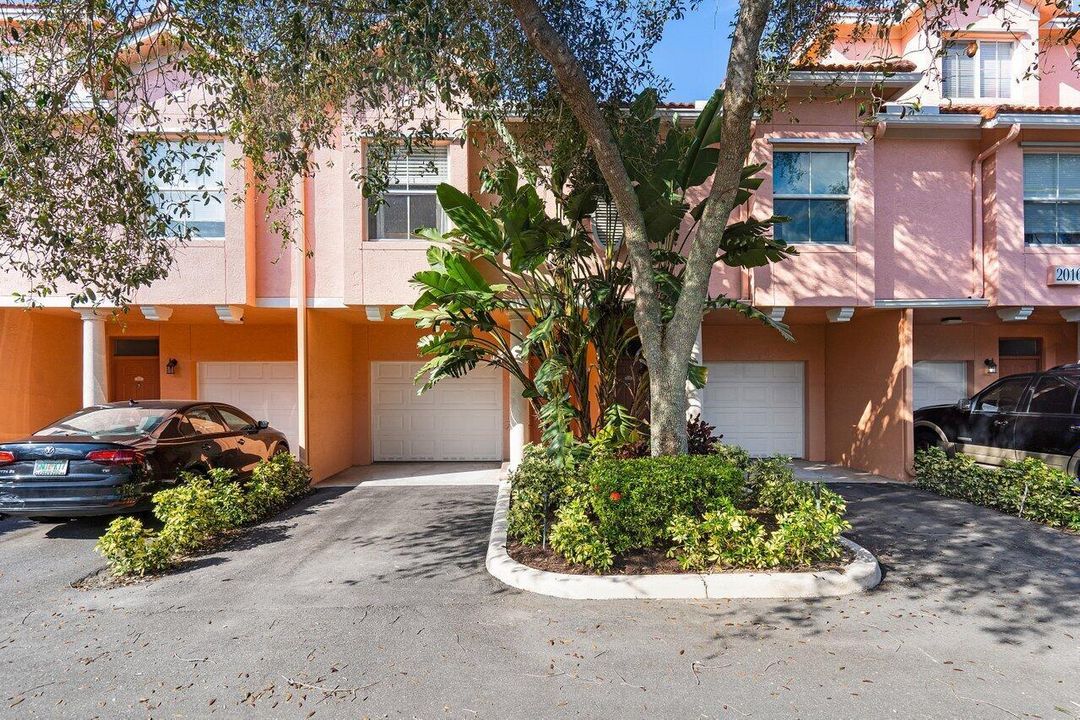 002-2016AltaMeadowsLane-DelrayBeach-FL-3