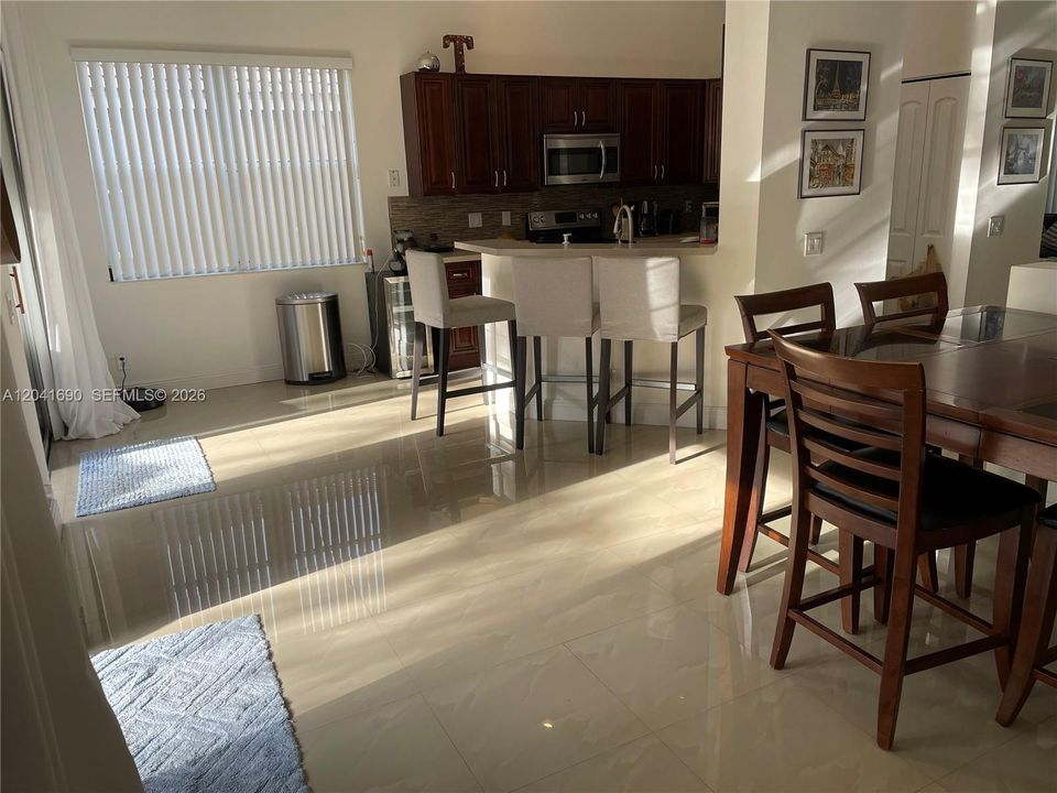 En Renta: $4,200 (3 camas, 2 baños, 1532 Pies cuadrados)