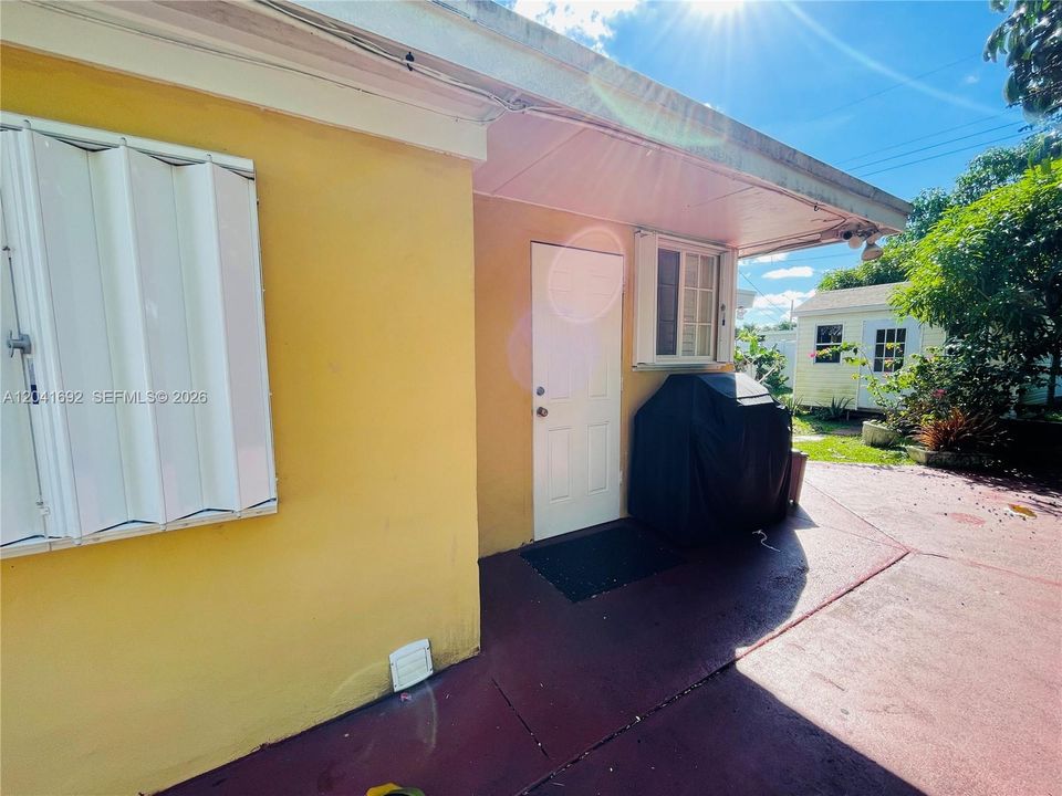 For Rent: $1,500 (0 beds, 1 baths, 1766 Square Feet)