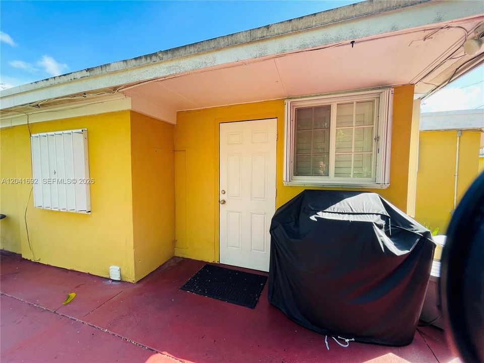 For Rent: $1,500 (0 beds, 1 baths, 1766 Square Feet)