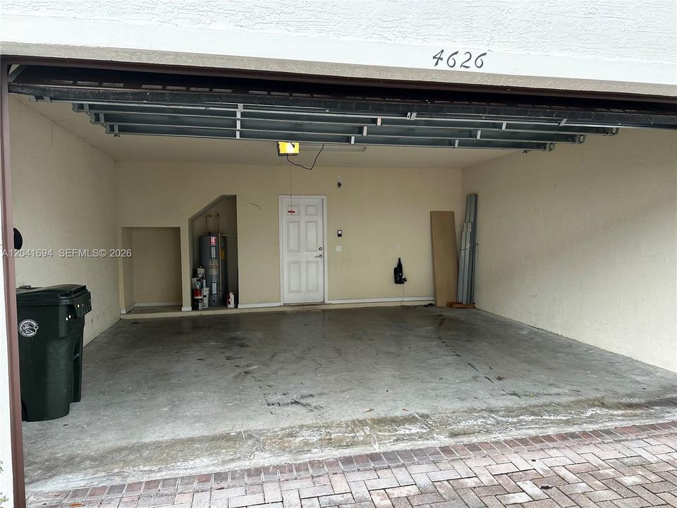For Rent: $3,300 (3 beds, 2 baths, 1768 Square Feet)