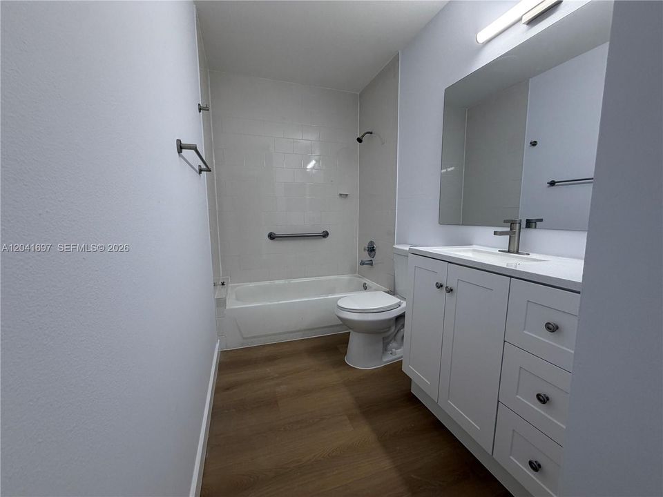 В аренду: $2,175 (2 спален, 1 ванн, 675 Квадратных фут)