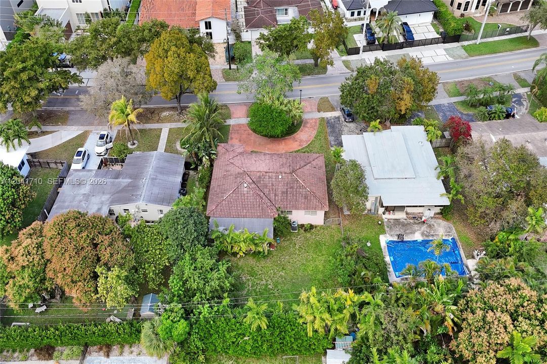 For Sale: $1,200,000 (3 beds, 2 baths, 1422 Square Feet)
