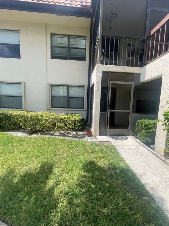 En Venta: $160,000 (2 camas, 2 baños, 735 Pies cuadrados)