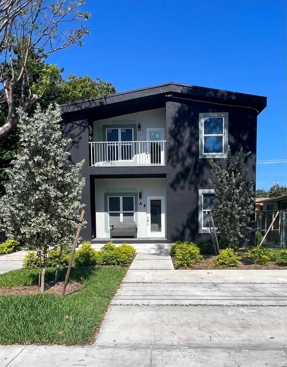 For Rent: $2,950 (3 beds, 2 baths, 2280 Square Feet)