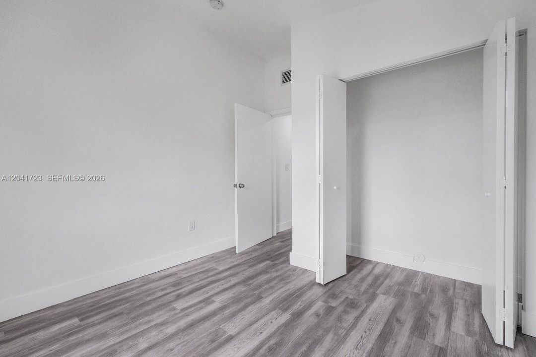 For Rent: $2,950 (3 beds, 2 baths, 2280 Square Feet)