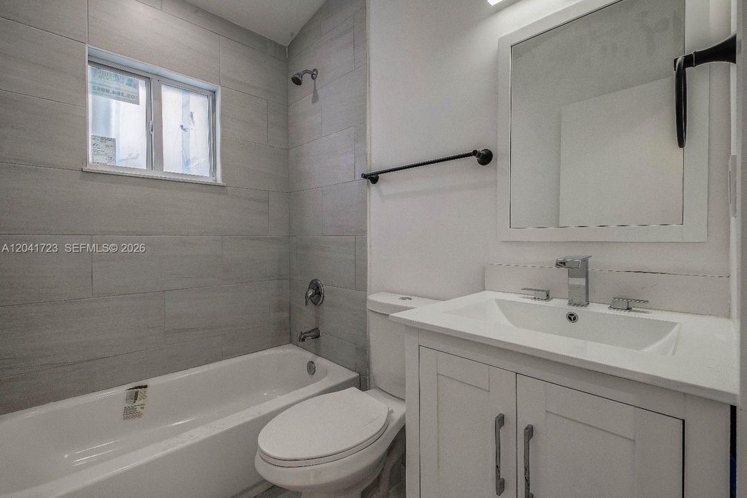 For Rent: $2,950 (3 beds, 2 baths, 2280 Square Feet)