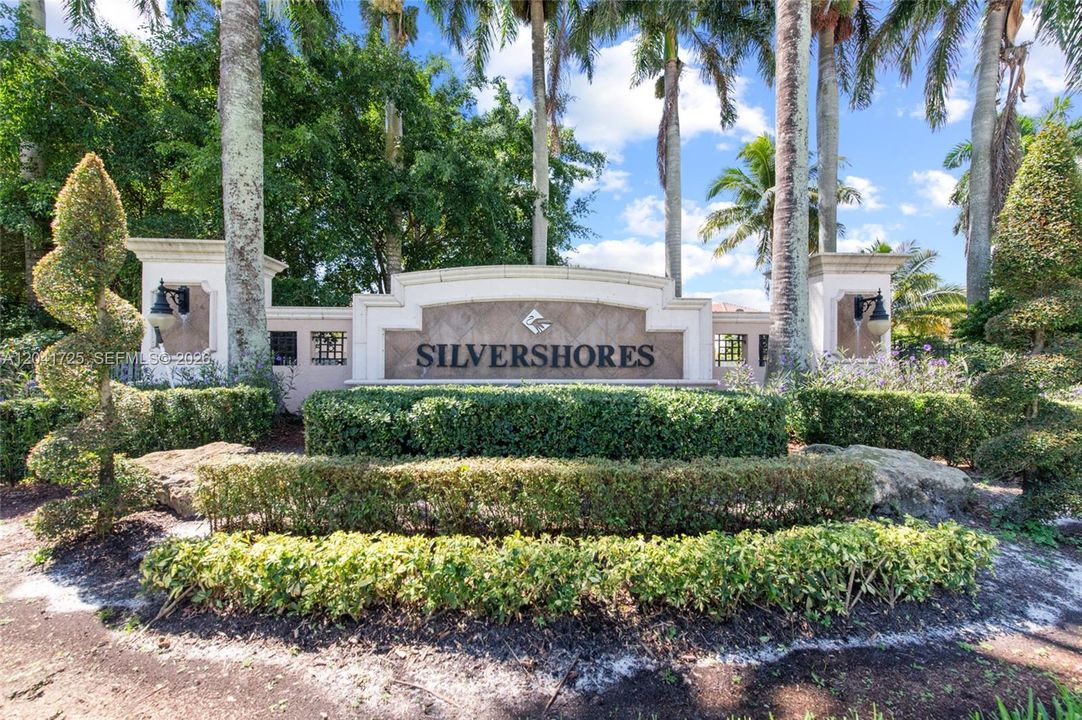 En Venta: $899,900 (5 camas, 3 baños, 3034 Pies cuadrados)