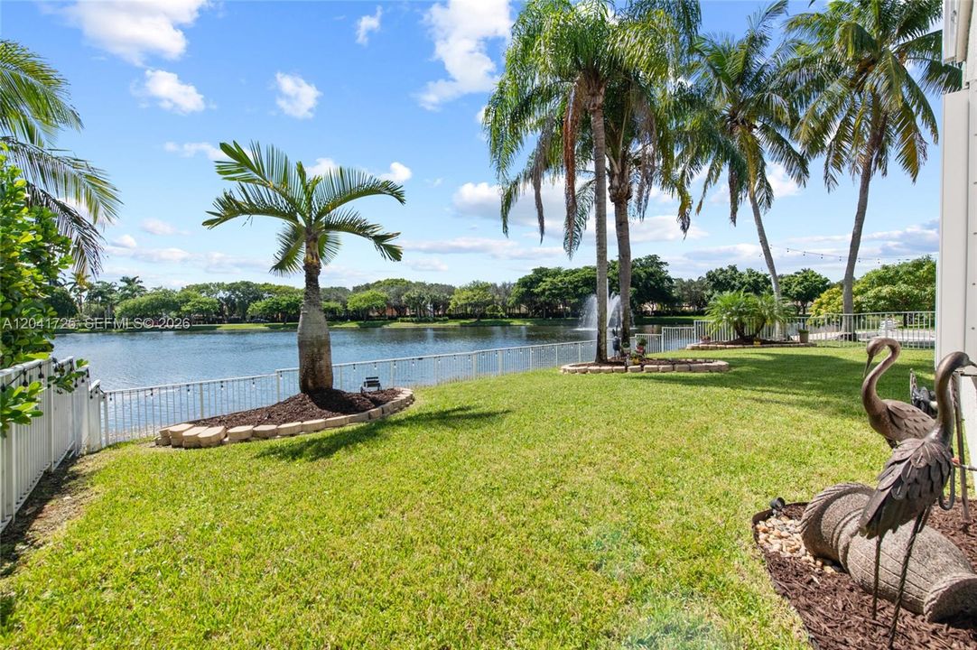 En Venta: $899,900 (5 camas, 3 baños, 3034 Pies cuadrados)