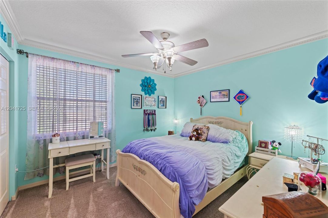 En Venta: $899,900 (5 camas, 3 baños, 3034 Pies cuadrados)