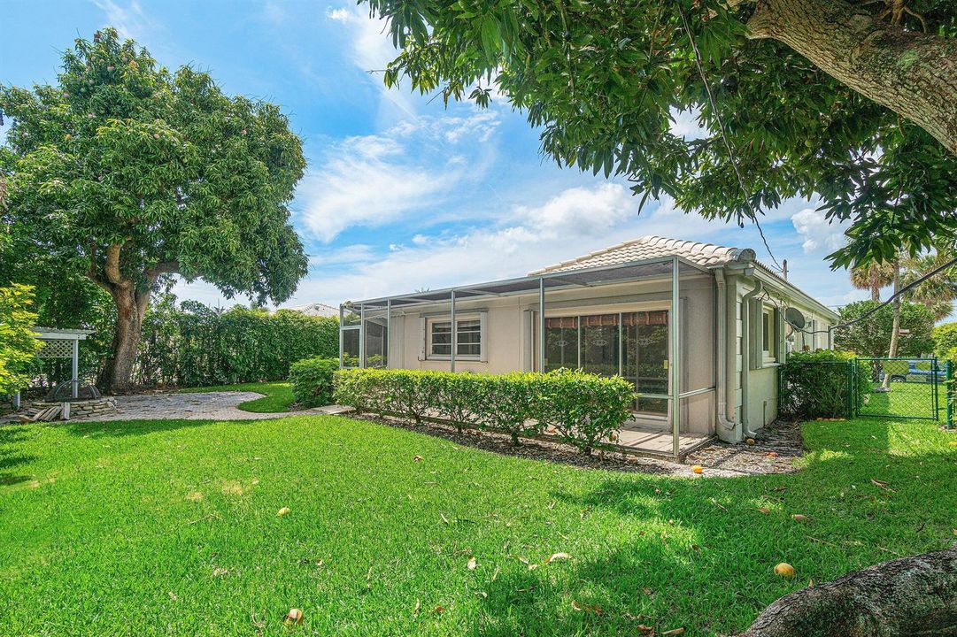 025-781AppleTreeLane-BocaRaton-FL-33486-