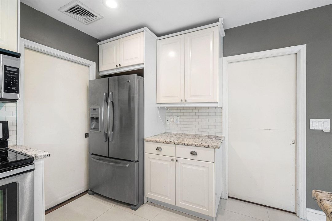 009-781AppleTreeLane-BocaRaton-FL-33486-