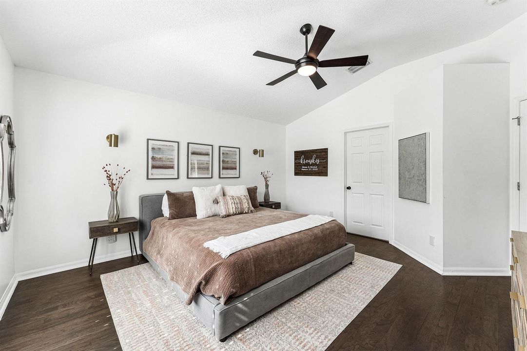 583 Canoe Point