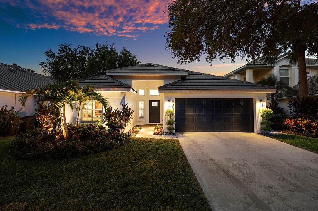 583 Canoe Point