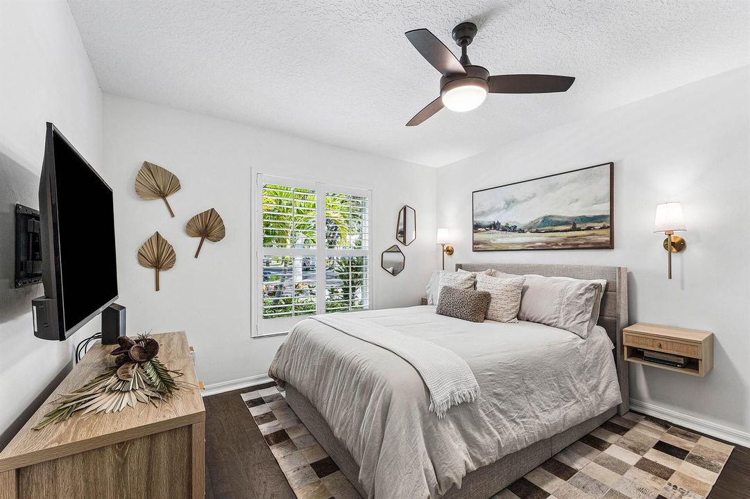 583 Canoe Point