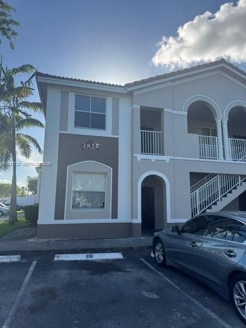 En Venta: $189,900 (3 camas, 2 baños, 1060 Pies cuadrados)