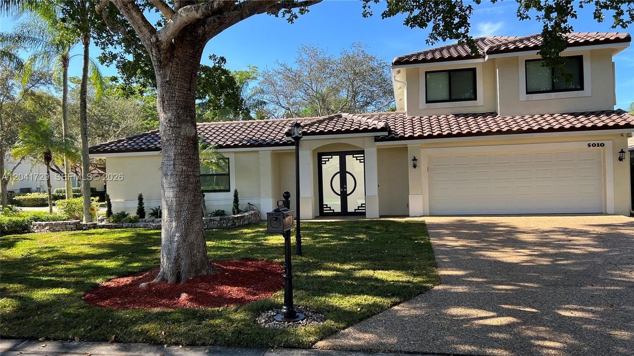 For Sale: $910,000 (4 beds, 3 baths, 2622 Square Feet)