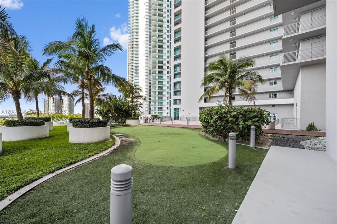 For Sale: $745,000 (2 beds, 2 baths, 1315 Square Feet)