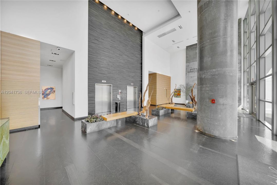 For Sale: $745,000 (2 beds, 2 baths, 1315 Square Feet)