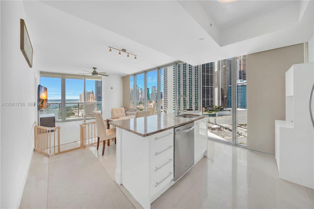 For Sale: $745,000 (2 beds, 2 baths, 1315 Square Feet)