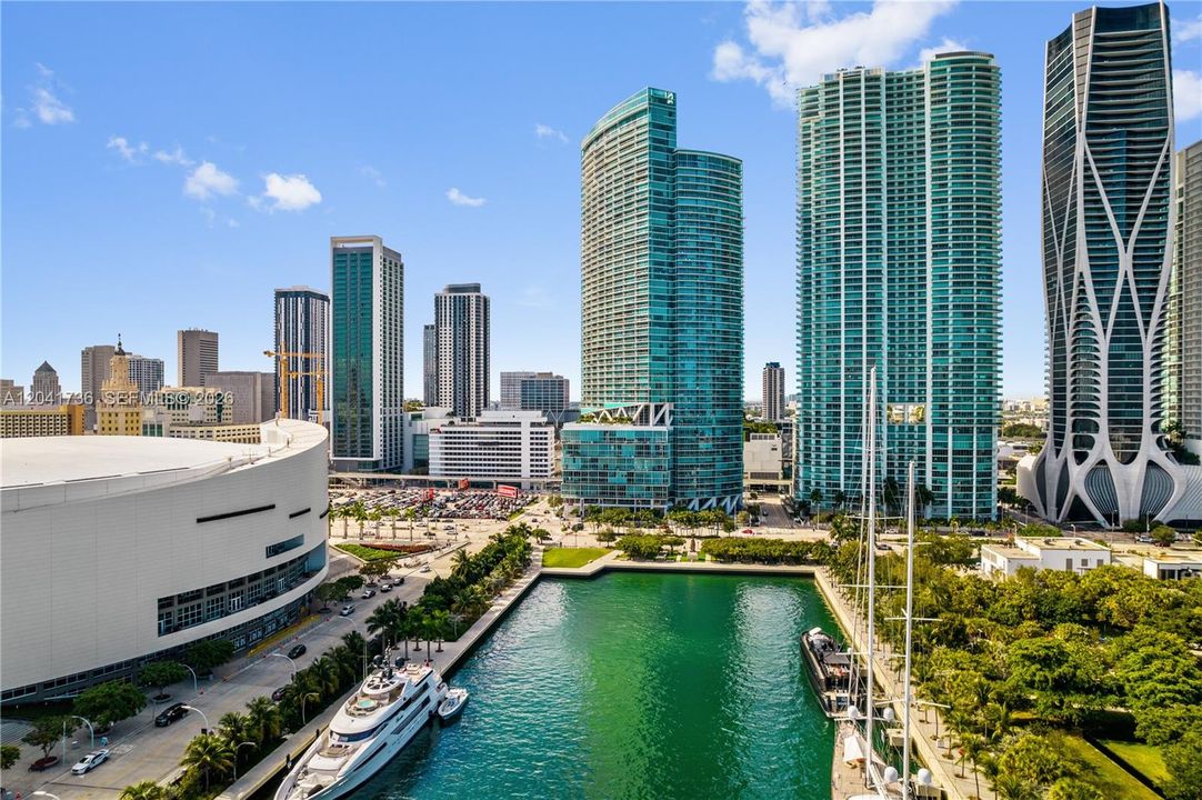 For Sale: $745,000 (2 beds, 2 baths, 1315 Square Feet)