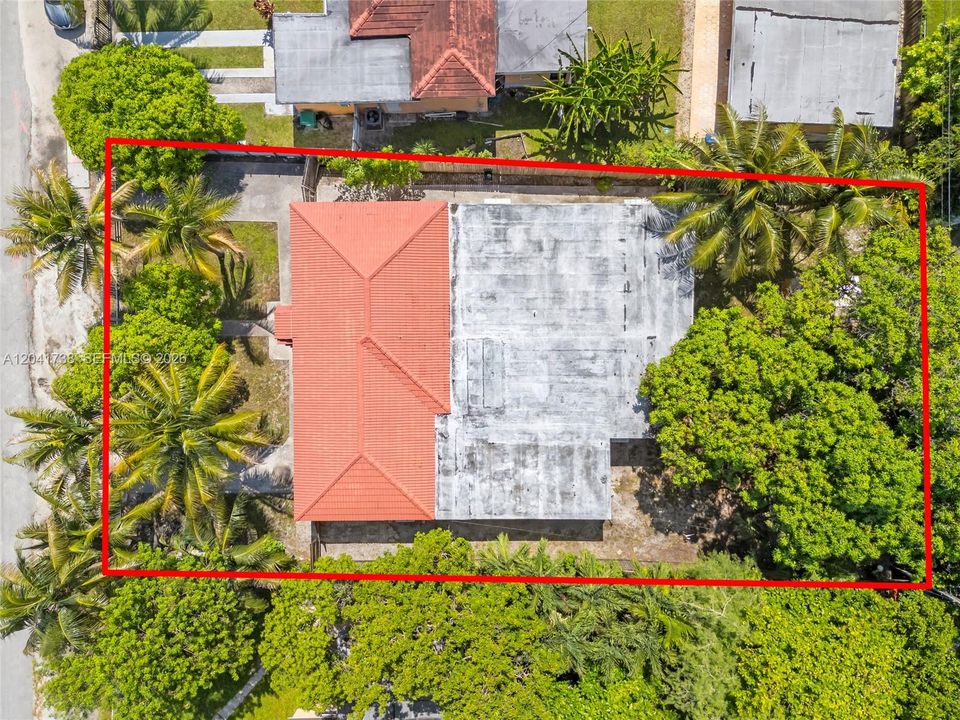 En Venta: $499,900 (4 camas, 2 baños, 1238 Pies cuadrados)
