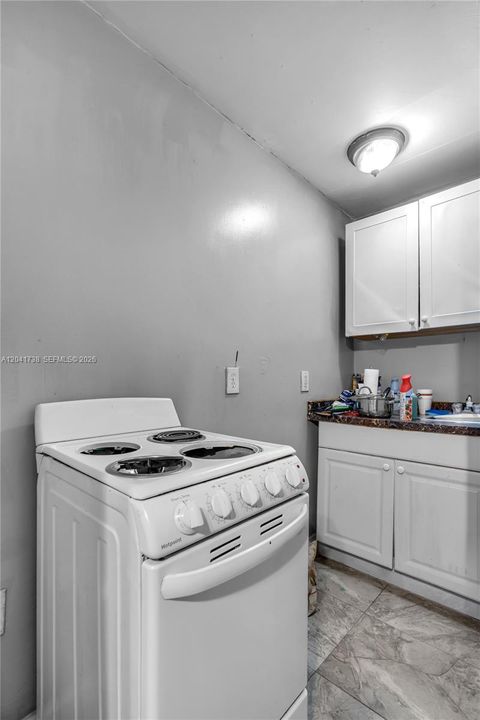 En Venta: $499,900 (4 camas, 2 baños, 1238 Pies cuadrados)