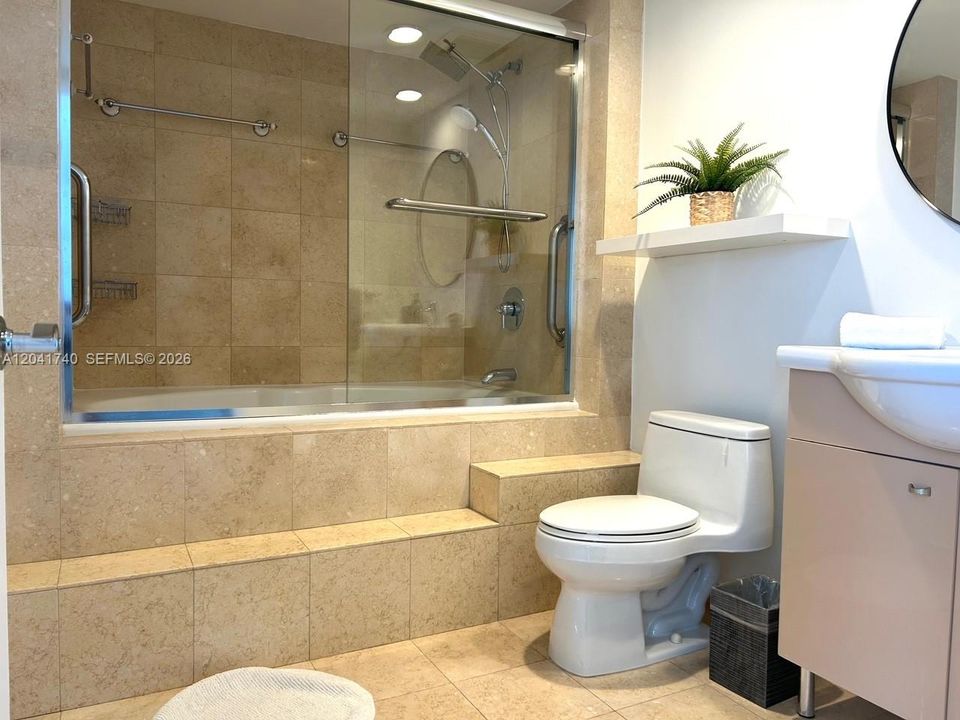 В аренду: $4,000 (1 спален, 1 ванн, 871 Квадратных фут)