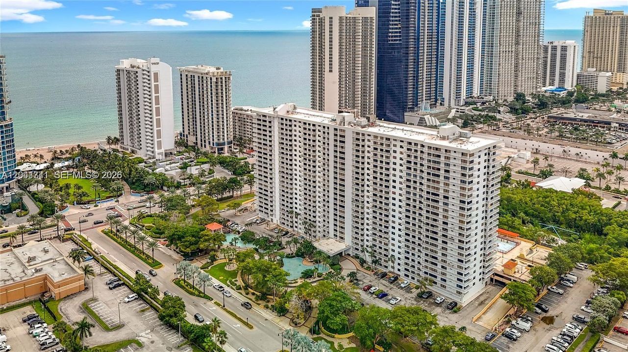 For Sale: $449,000 (3 beds, 2 baths, 1628 Square Feet)