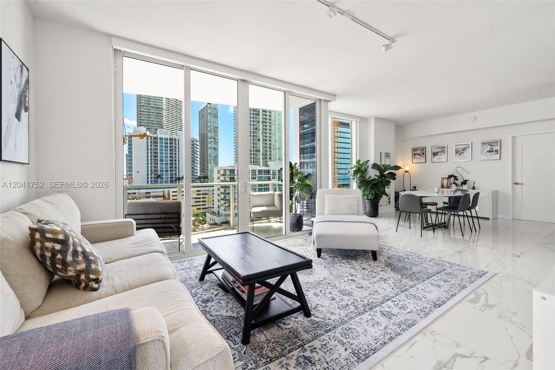 For Sale: $719,000 (2 beds, 2 baths, 1187 Square Feet)