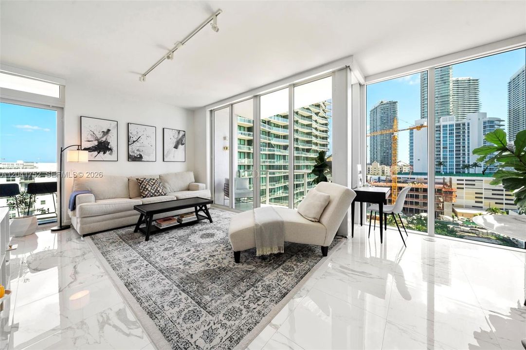 For Sale: $719,000 (2 beds, 2 baths, 1187 Square Feet)