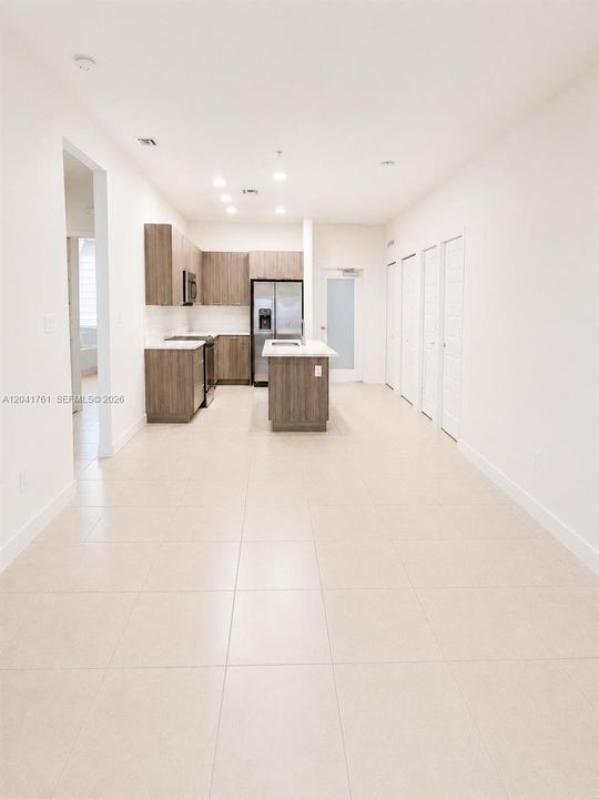 En Venta: $549,000 (3 camas, 2 baños, 1129 Pies cuadrados)