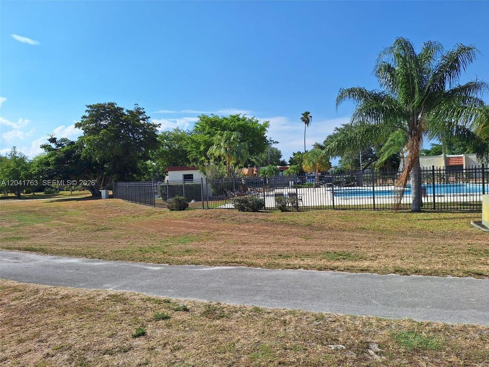 For Rent: $2,250 (2 beds, 2 baths, 1100 Square Feet)