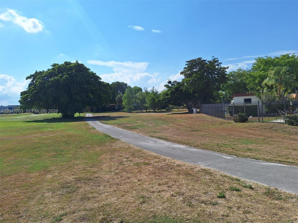 For Rent: $2,250 (2 beds, 2 baths, 1100 Square Feet)