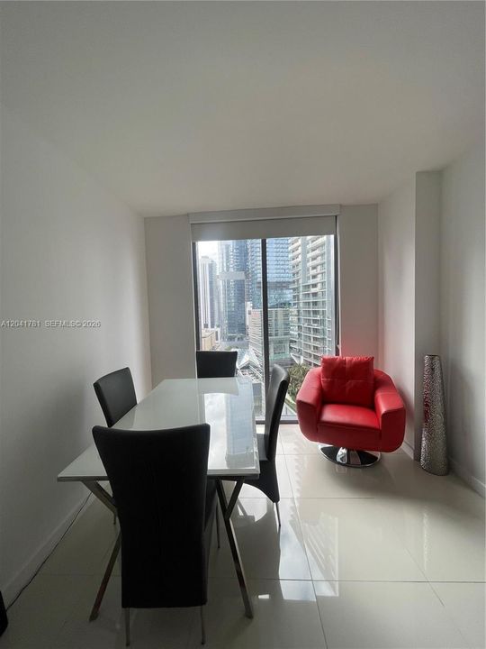 For Rent: $2,600 (0 beds, 1 baths, 551 Square Feet)