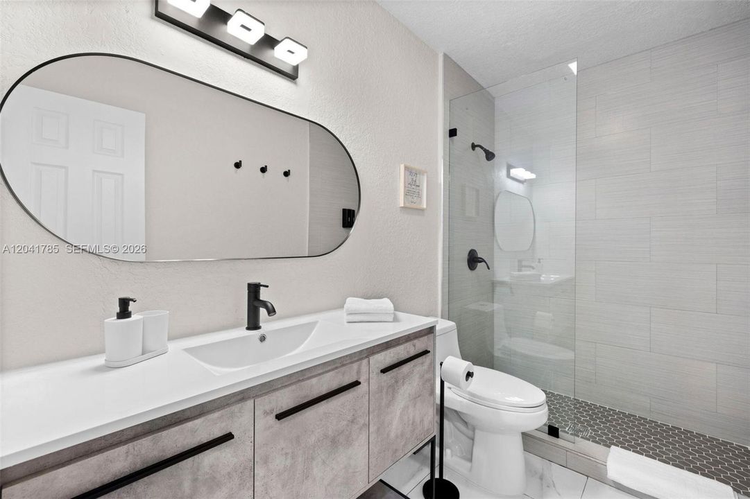 For Rent: $4,300 (4 beds, 3 baths, 1724 Square Feet)