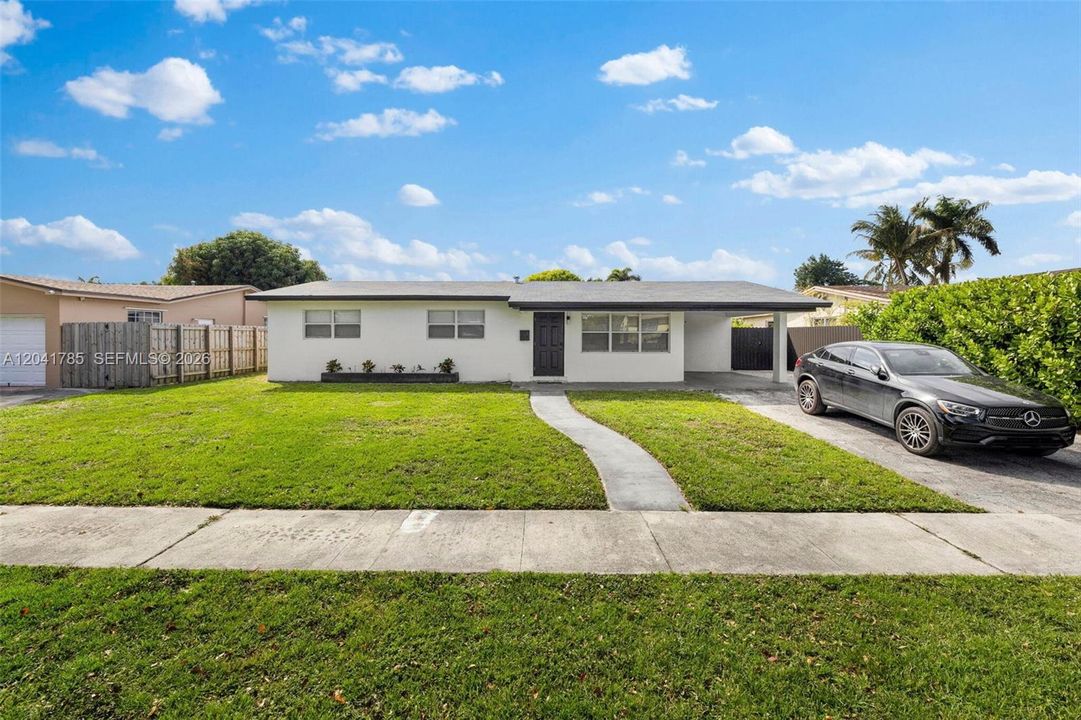 For Rent: $4,300 (4 beds, 3 baths, 1724 Square Feet)