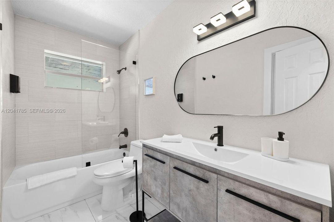 For Rent: $4,300 (4 beds, 3 baths, 1724 Square Feet)