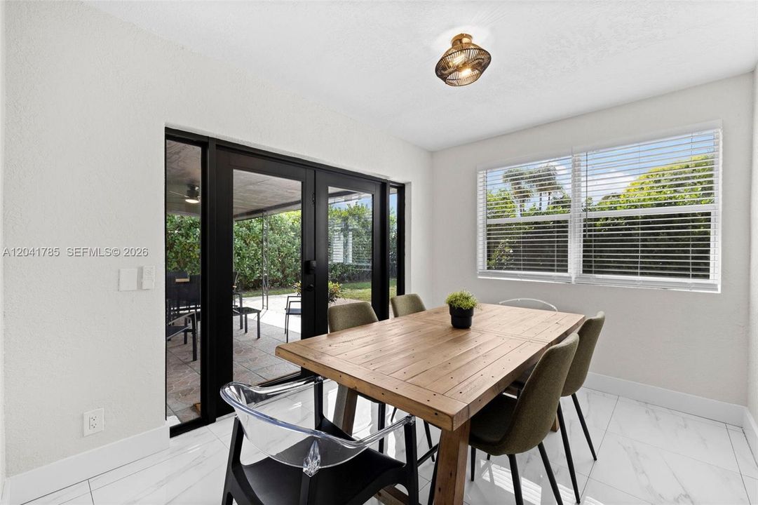 For Rent: $4,300 (4 beds, 3 baths, 1724 Square Feet)