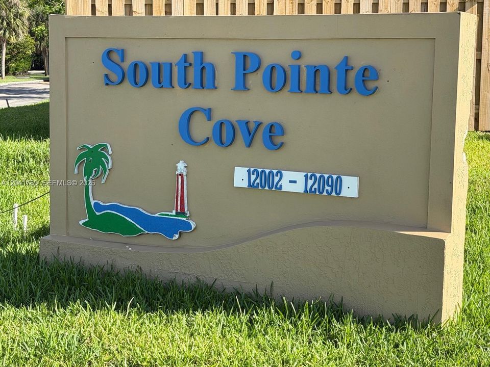 For Rent: $2,500 (3 beds, 2 baths, 1426 Square Feet)