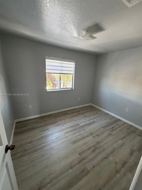 For Rent: $2,500 (3 beds, 2 baths, 1426 Square Feet)