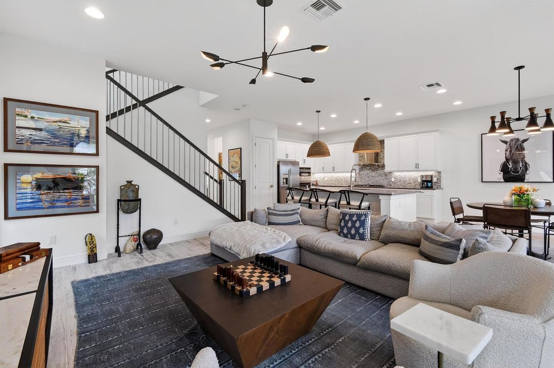 13279MachiavelliWay(21)